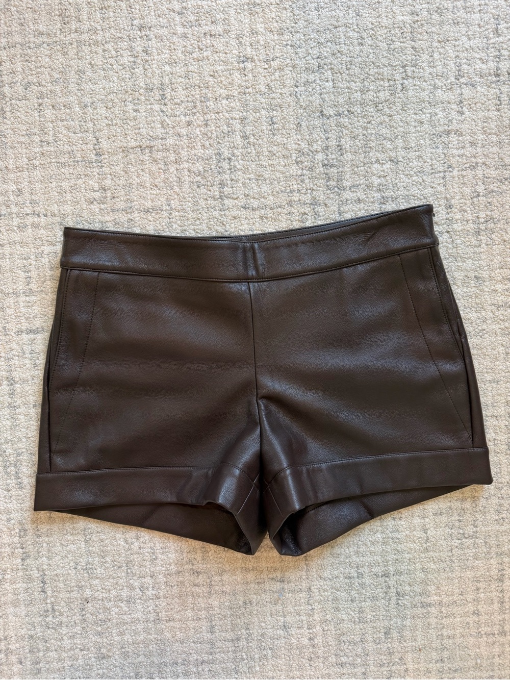 Marie Oliver Mia Short